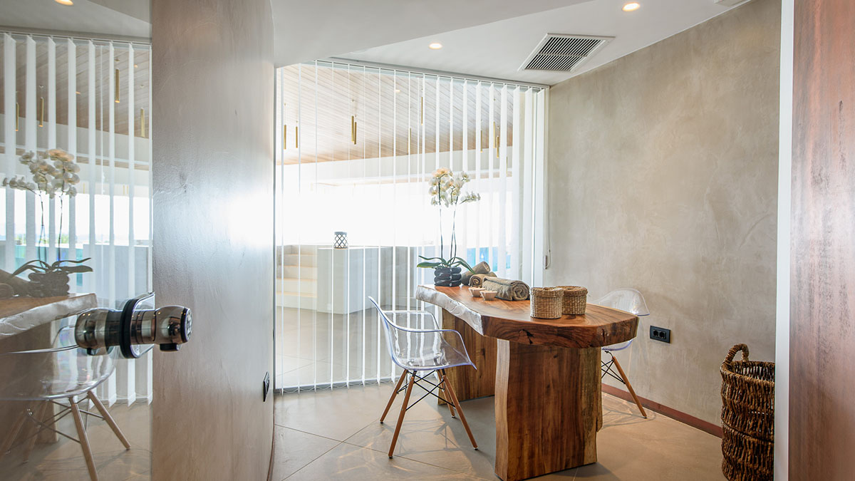 Stella Island Luxury Suites and Spa